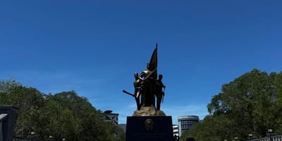 Place du Souvenir, ex Place des Martyrs - Photo 1