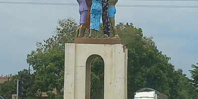 Place Jarre Trouée - Photo 1