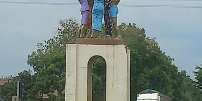 Place Jarre Trouée - Photo 2