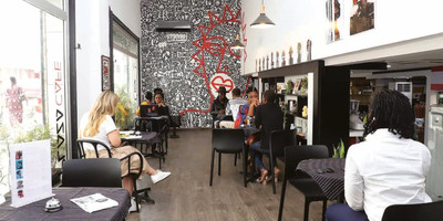 Plaza Café - Photo 1
