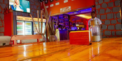 RESTAURANTE THE GRILL HOUSE - Photo 2