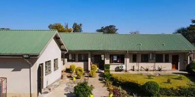 RIVER VIEW VILLA SELF CATERING - Photo 1
