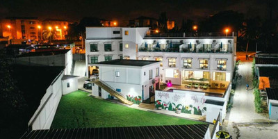 Robert’s Hôtel - Photo 1
