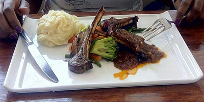 Ruby Lounge At Panari Hotel - Photo 3
