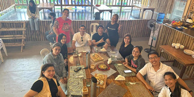 Stop Over Restaurant - Photo 4