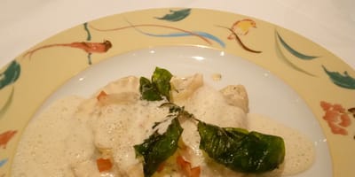 The Lakes Brasserie Restaurant Serena Hotel - Photo 4