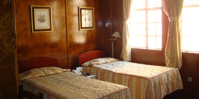 The Oakwood Hotel - Photo 5