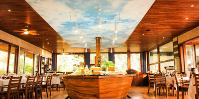 The Seven Seas Restaurant Sheraton - Photo 2