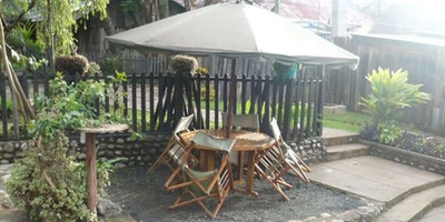 The Old House - Photo 2