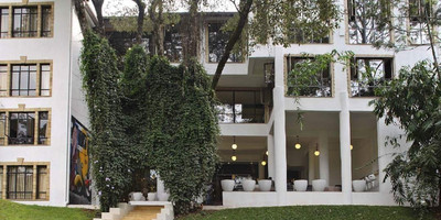 West Wood Hotel - Photo 2
