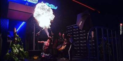 Yolo Club - Photo 1