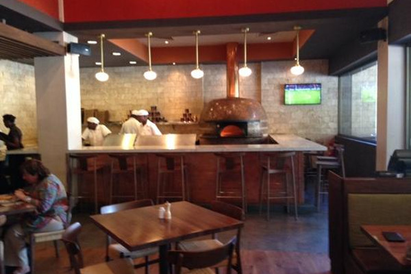 360 degrees artisan pizza 4.jpg