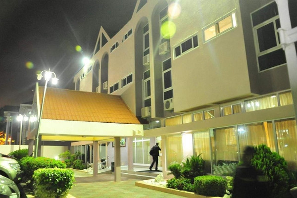 airport-west-hotel-accra-ghana-vJCPU.jpg