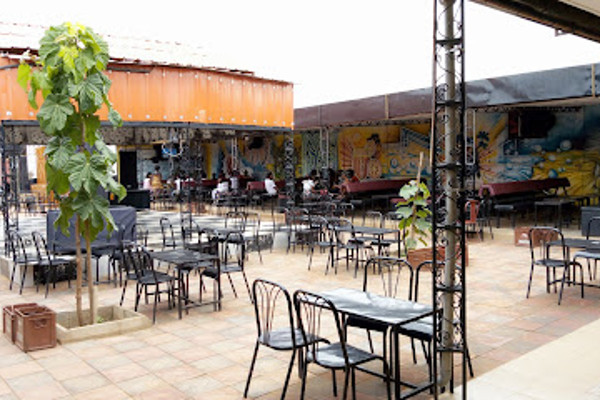 bar dancing flamengo.jpg