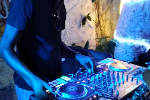 bar dos colosso 333 1.jpg