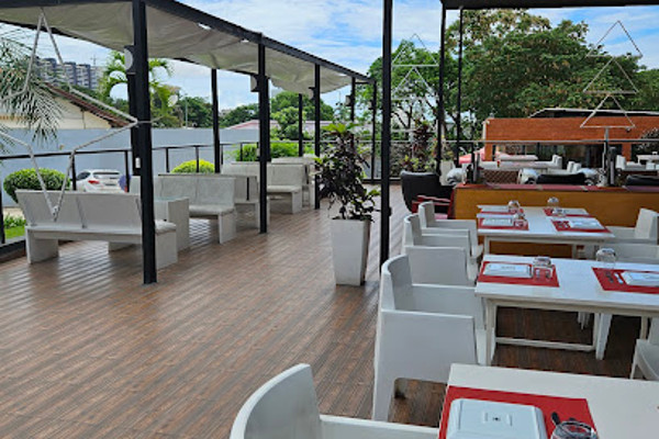 bulls steakhouse.jpg