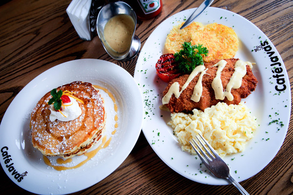 cafe javas oasis mall 4.jpg