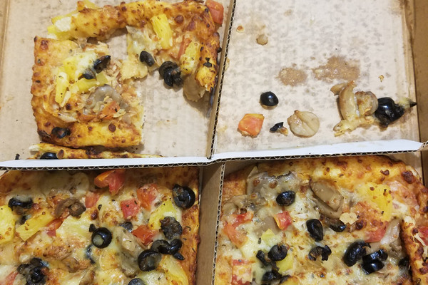 debonairs pizza 2.jpg