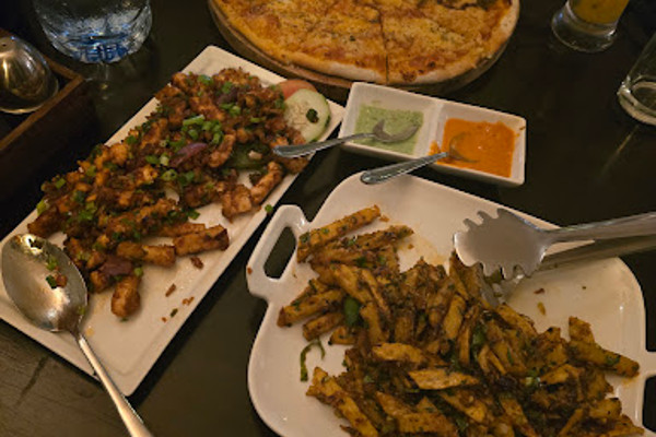 deux fourchettes restaurant 2.jpg