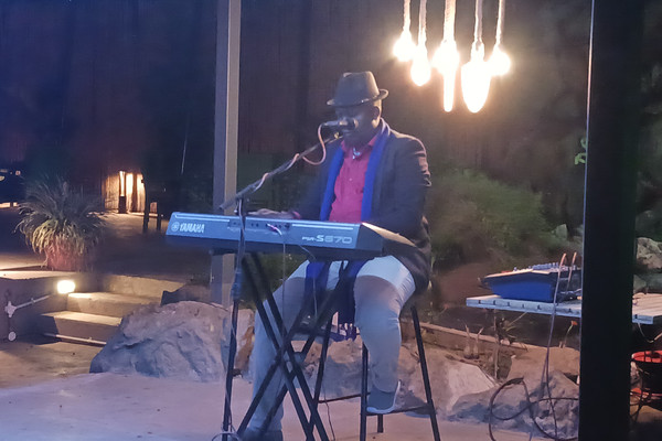 faze 3 restaurant 3.jpg