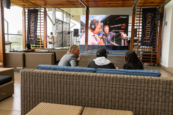 humidor lobby lounge bar 1.jpg