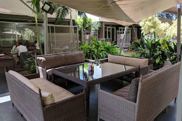 jade coffee teahouse at zen garden.jpg