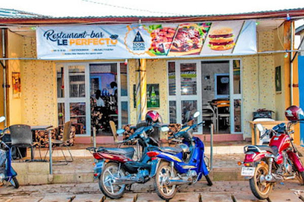 le perfecto restaurant bar.jpg