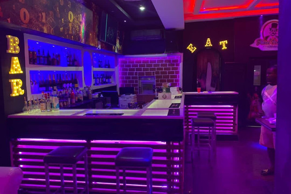 place vendome ouaga 3.jpg