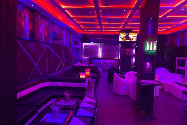 place vendome ouaga.jpg