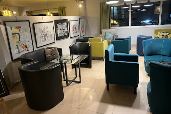 restaurant bar le conakry.jpg