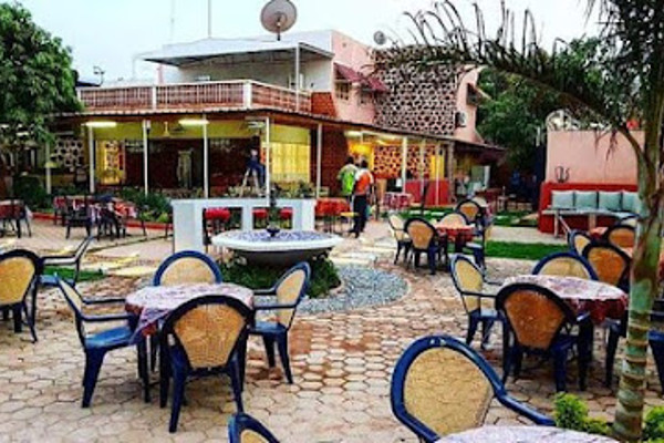 restaurant cafe 712.jpg