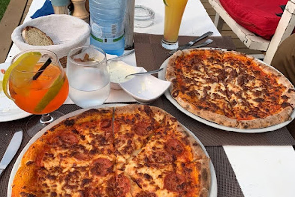 restaurant chisco 1.jpg