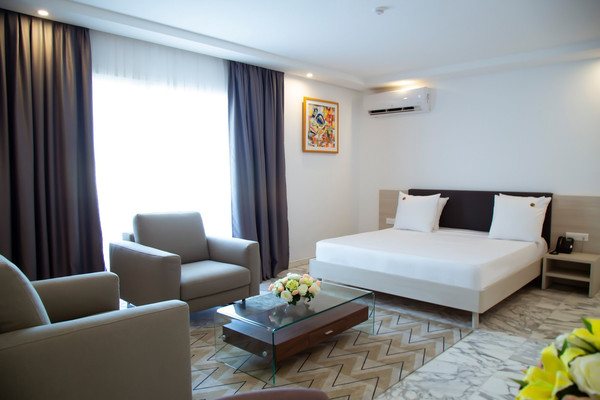 restaurant le ndiambour 1.jpg