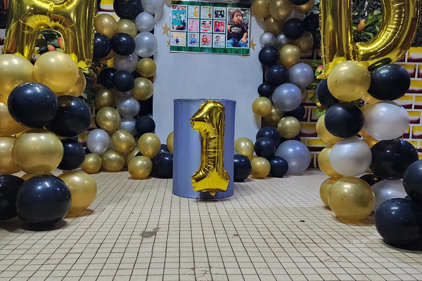 royal garden restaurant 4.jpg