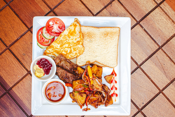 taidys restaurant 4.jpg