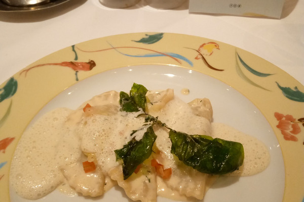 the lakes brasserie restaurant serena hotel 3.jpg