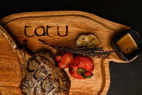 the tea room at fairmont the norfolk.jpg