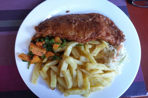 the well irish pub restaurant 2.jpg