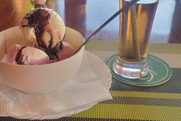 the well irish pub restaurant 3.jpg