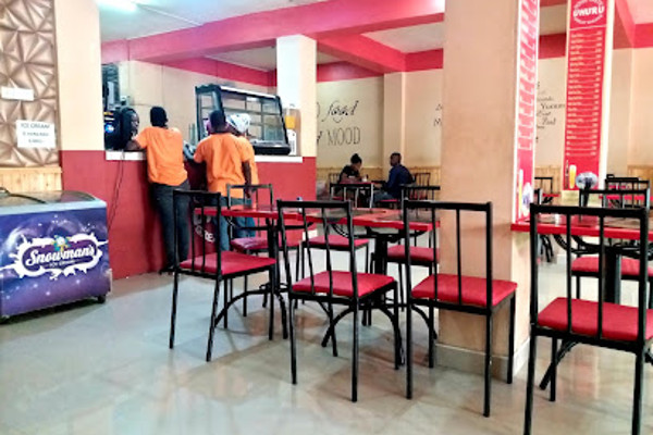 uhuru restaurant 3.jpg