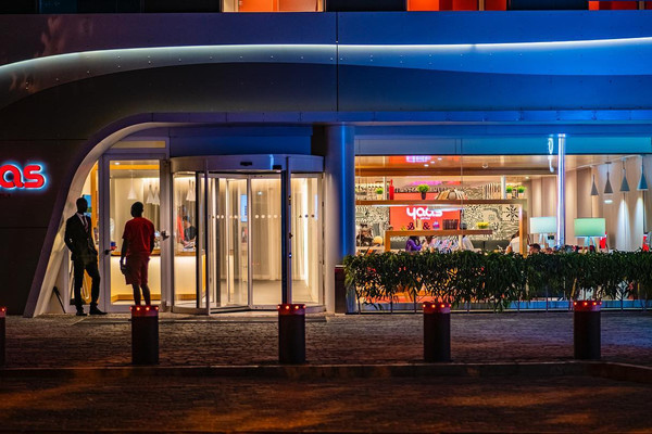 yaas-hotel-dakar-almadies-EnIqCRiaV0.jpg