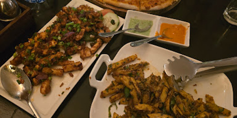 deux fourchettes restaurant 2.jpg