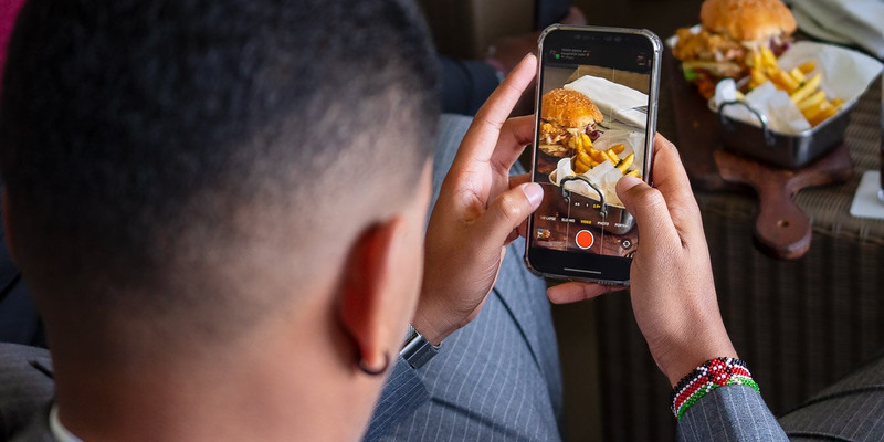 humidor lobby lounge bar 3.jpg