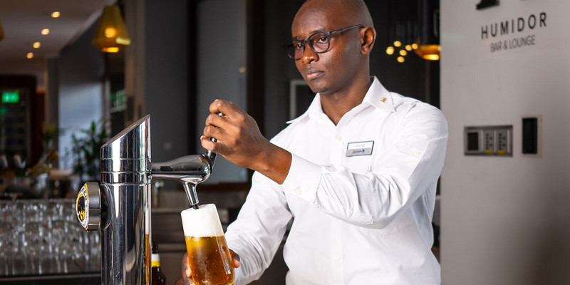 humidor lobby lounge bar 4.jpg