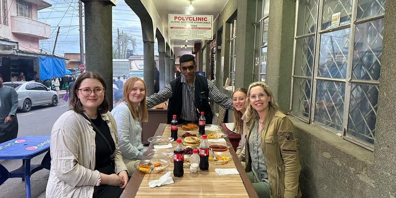 khans barbeque 2.jpg