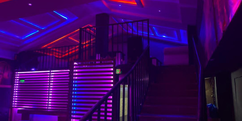 place vendome ouaga 1.jpg