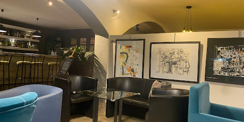 restaurant bar le conakry 1.jpg