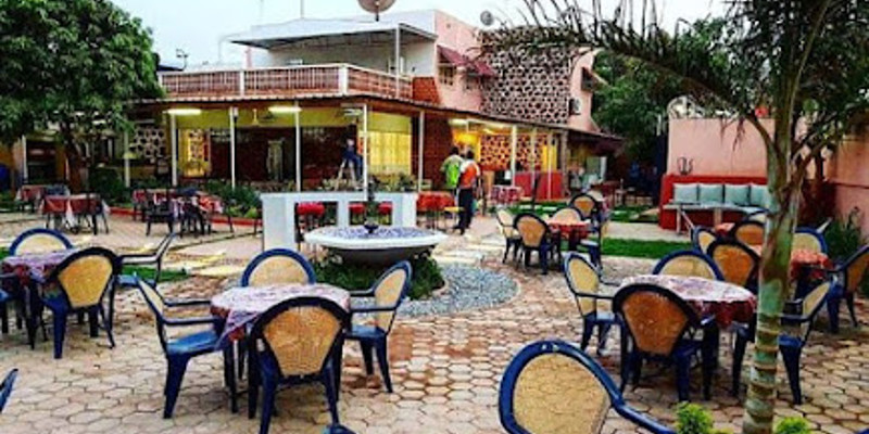 restaurant cafe 712.jpg