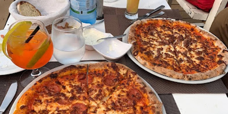 restaurant chisco 1.jpg