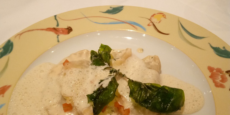 the lakes brasserie restaurant serena hotel 3.jpg